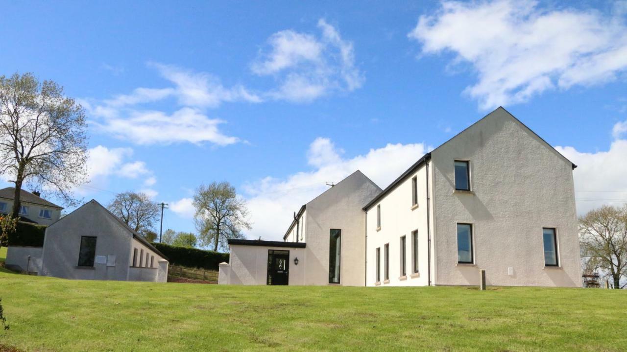 Emy Lakehouse - Near Castle Leslie, Glaslough 莫纳汉 外观 照片